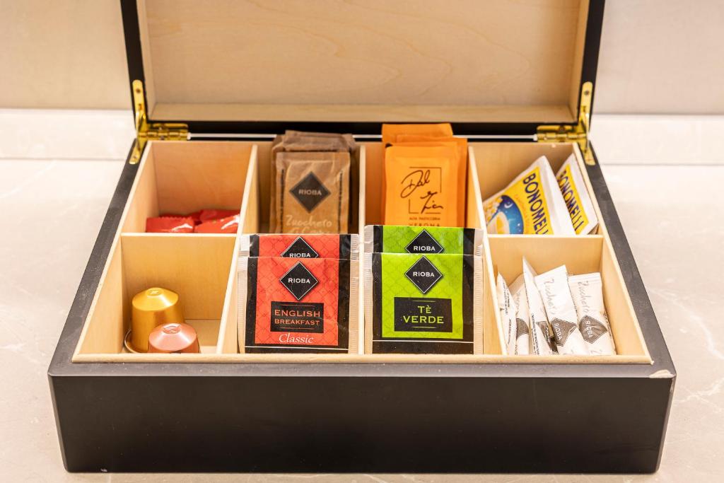 Tea box